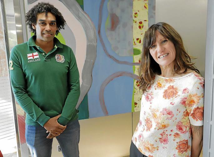 Marvin Singhateh y Tona Pou, coordinadores de Connect’Up