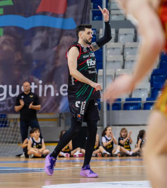 Aramburu renueva por el Fibwi Palma