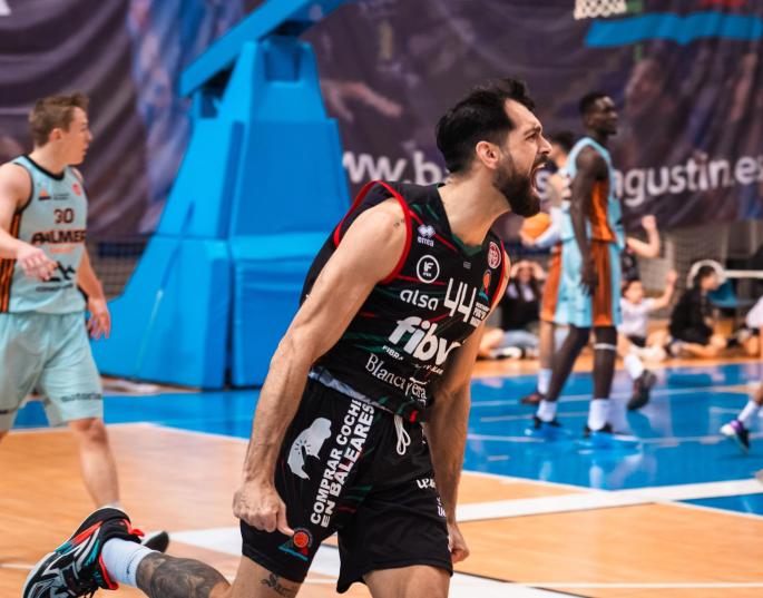 Brian Vázquez renueva con el Fibwi Palma