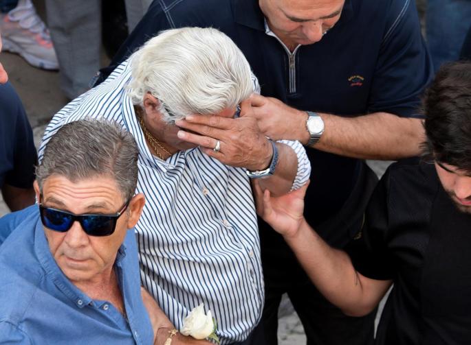 Utrera despide a Reyes con un entierro multitudinario