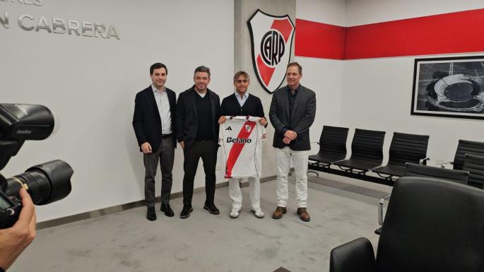 Alex Woiski ficha por River Plate