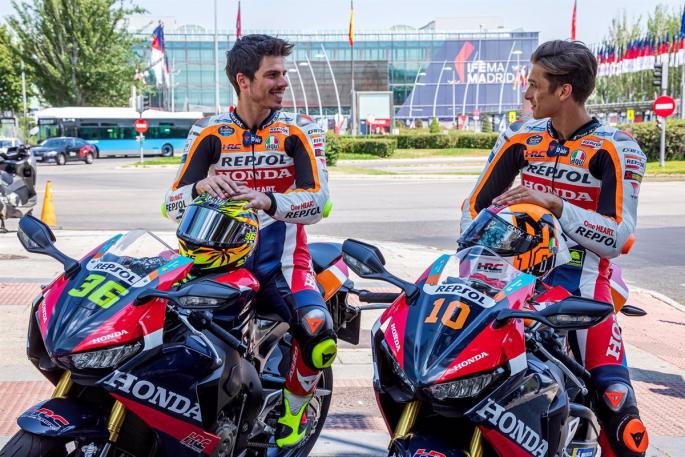 Joan Mir y Luca Marini, pilotos del Repsol Honda Team de MotoGP, en un rodaje en Madrid por el circuito de Fórmula 1 en IFEMA