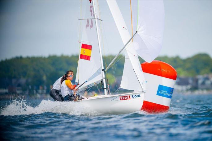 Jordi Xammar y Marta Cardona, plata en la clase 470 de la semana de vela olímpica de Kiel
