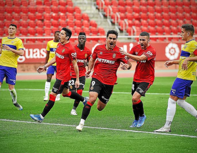 Abdón Prats celebra el gol conseguido ante el Almería hace dos semanas en Son Moix