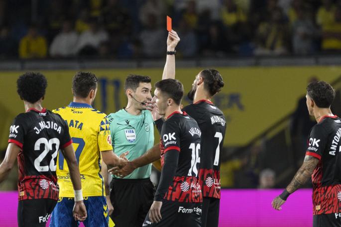 Muriqi se disculpa por su segunda expulsión en la Liga: «Mi comportamiento no fue el adecuado»