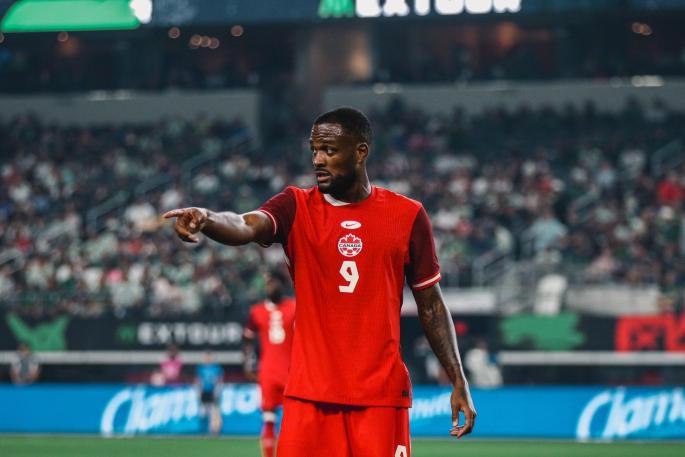 Cyle Larin: adiós a la Copa Oro y a una temporada para olvidar