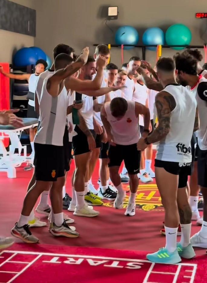 Pablo Torre elige dorsal y empieza a entrenar con el Mallorca