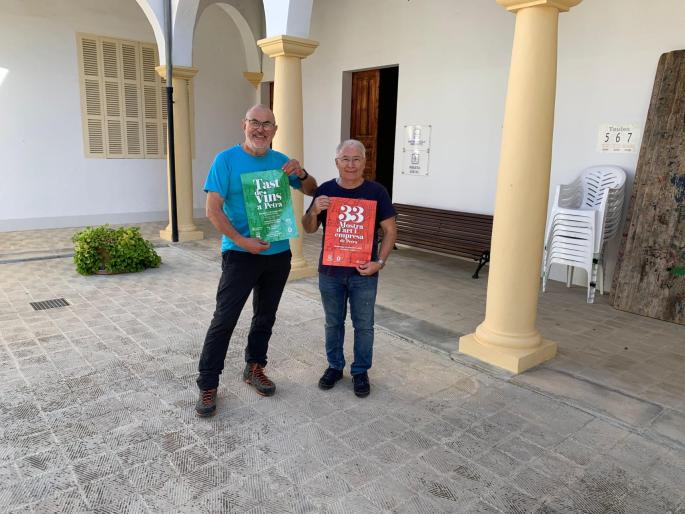 Miquel Jaume, regidor de Promoció Econòmica, con el director de la Mostra, Joan Ripoll.