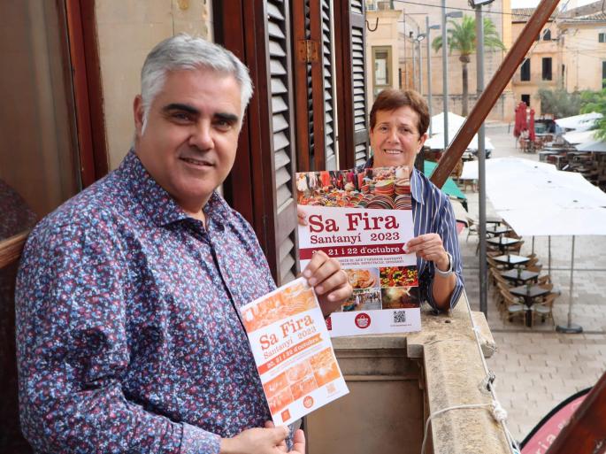 Maria Pons, alcaldesa de Felanitx, y Antoni Matas, regidor de Fires.