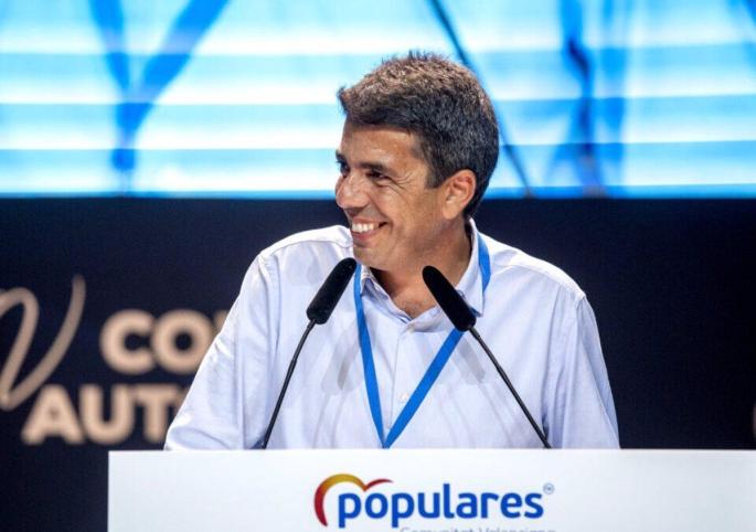 Mazón anuncia que el PPCV limitará "por ley" las listas de espera sanitarias con un "tope máximo" de tiempo