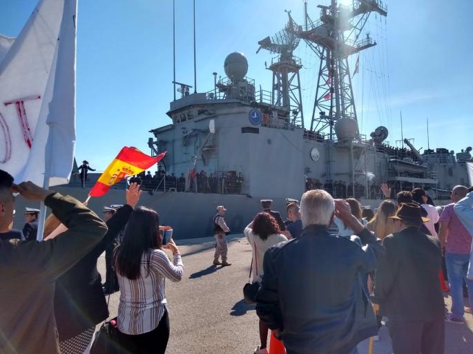 La fragata 'Santa María' sufre un incendio en la Base Naval de Rota