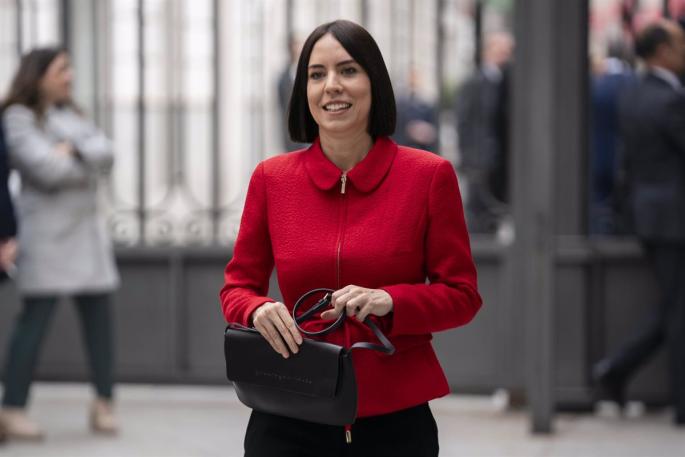 Diana Morant sigue como ministra de Ciencia y asume también Universidades