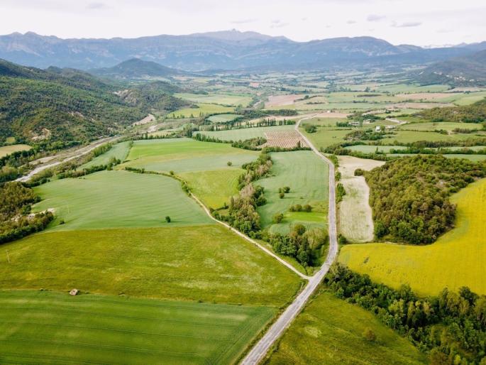 Los Ayuntamientos de Palo y La Fueva (Huesca) y la Fundación del Quebrantahuesos rechazan los parques fotovoltaicos