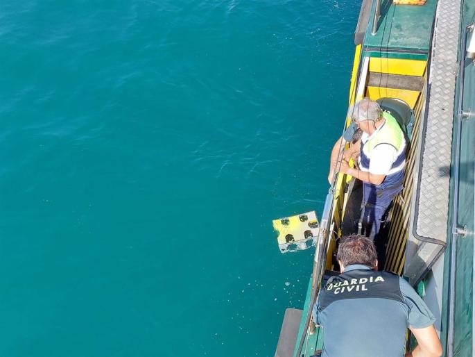 Cádiz.-Sucesos.- Guardia Civil incorpora un robot submarino en la búsqueda del hombre desaparecido el martes en Rota