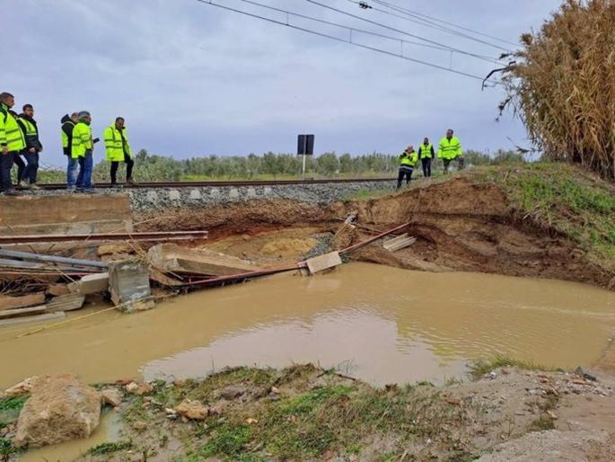 Huelva.-Interrumpida de nuevo la circulación de trenes en la línea Sevilla-Huelva por la situación meteorológica