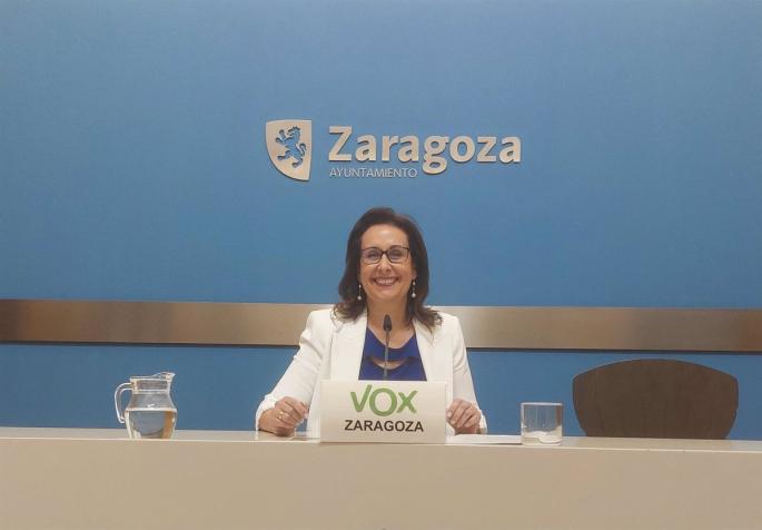 Zaragoza.-VOX afea a PSOE y ZeC el rechazo a una iniciativa para que Sánchez haga un decreto solo de ayuda al transporte