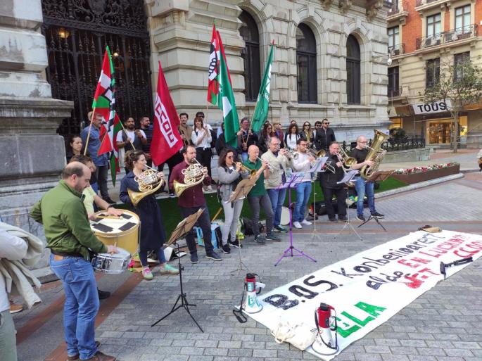 Trabajadores de la BOS reclaman ante la Diputación que quieren "tocar más", pero con condiciones para "hacerlo mejor"