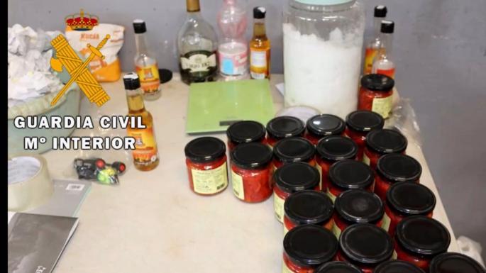 Desmantelado en Tudela un grupo criminal que vendía conservas en Euskadi haciéndolas pasar por 'Pimientos del cristal'