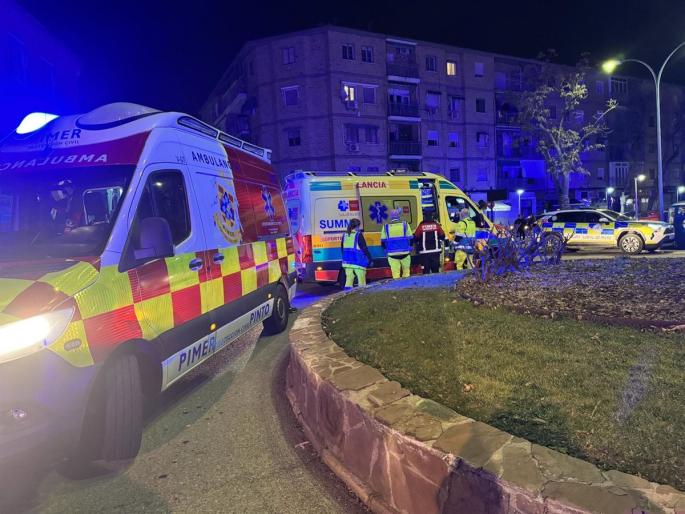 Sucesos.- Herido de gravedad un hombre de 44 años tras precipitarse 4 metros de altura a un patio interior en Madrid