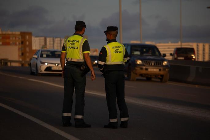 Valencia.-Sucesos.- El conductor que huyó tras causar un accidente en la CV-35 se entrega a la Policía