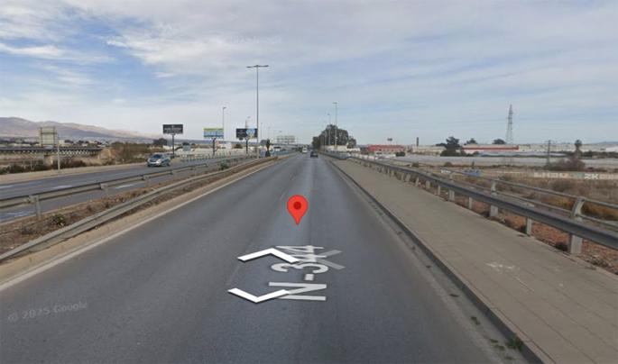 Almería.-Sucesos.-Muere un hombre de 37 años atropellado por un camión en la AL-12 a la salida de Almería