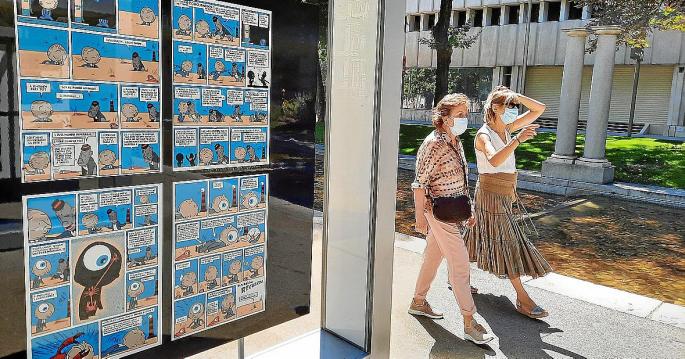 El universo de Max se exhibe en el paseo de Recoletos de Madrid