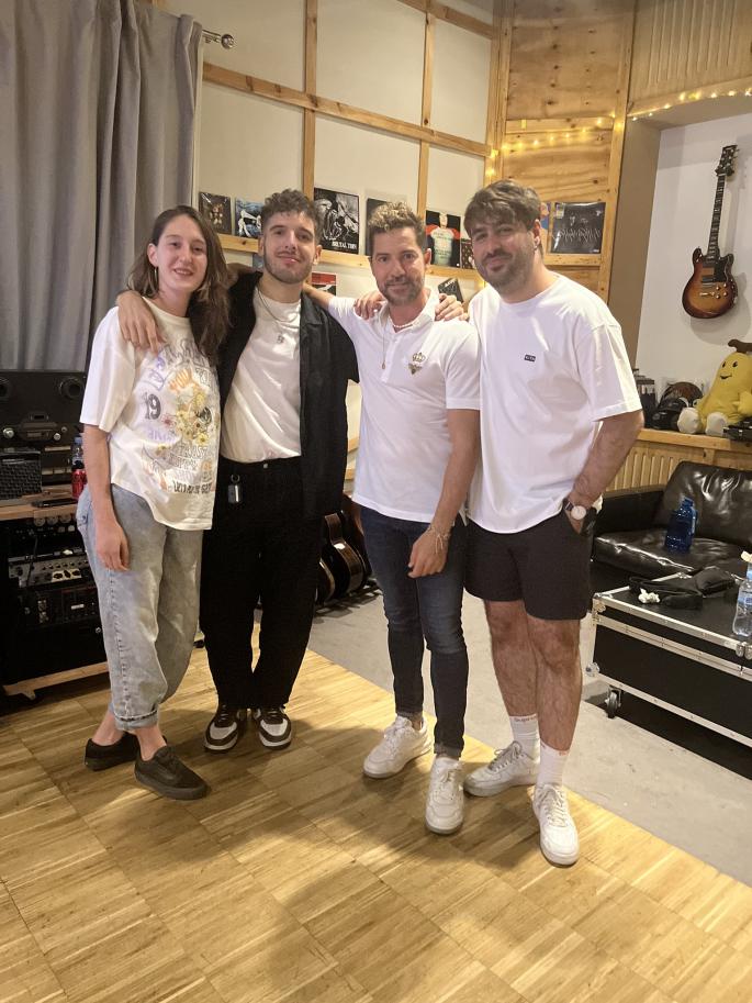 «‘Tengo roto el corazón’ es la propuesta de Bisbal más juvenil y popera»