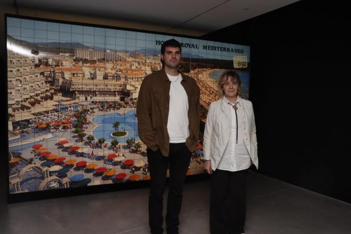 El artista Lluís Vecina Rufiandis y la comisaria Marta Marín-Dòmine