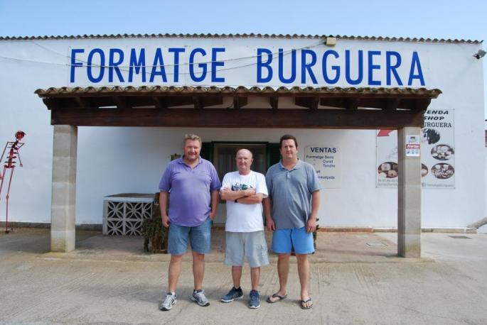 Jaume, Joan y Sebastià Burguera están al frente de este pequeño negocio ubicado en Campos.
