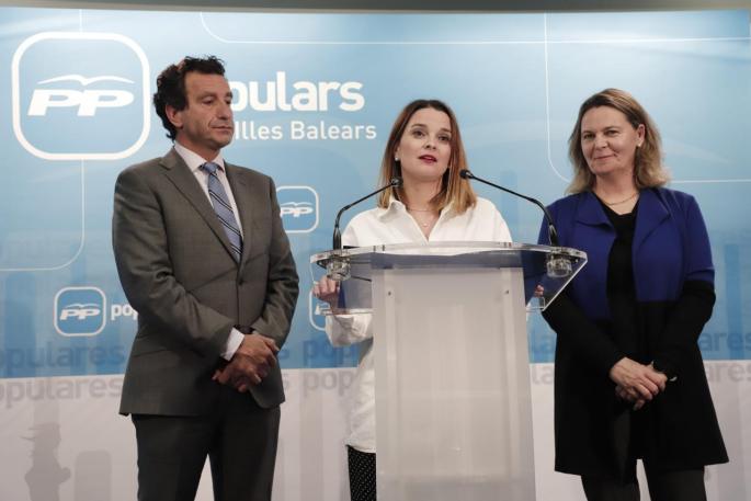 Gabriel Company, Margalida Prohens y María Salom