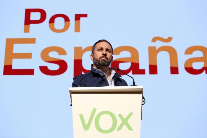 El presidente de Vox, Santiago Abascal interviene en uno de los actos del partido en Toledo.
