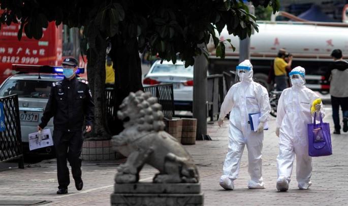 China inicia los ensayos clínicos de 2 posibles vacunas contra el coronavirus