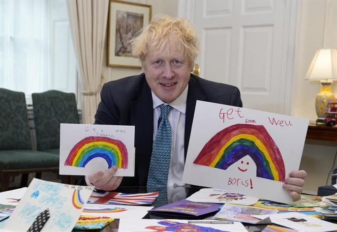 Boris Johnson diseñó un plan para afrontar su muerte por la COVID-19