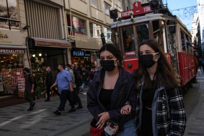 Turquía inicia una vacunación masiva para los trabajadores turísticos