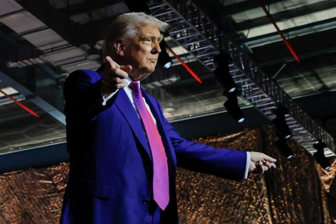 Trump visita Qatar