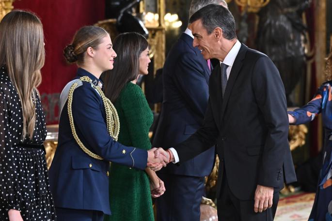 Sánchez acude a la Cumbre por la Paz en Egipto con la voluntad de ayudar a  solventar futuros desafíos