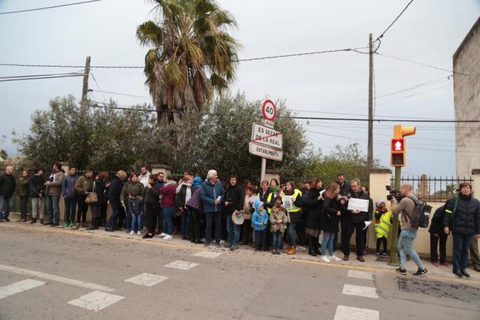 Establiments retoma su lucha para exigir una carretera segura