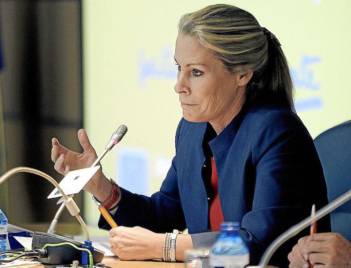 Theresa Zabell declara que fue utilizada en el concurso de Calanova