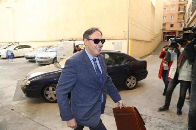 Decenas de policías se unen para denunciar «arbitrariedades» de Penalva y Subirán