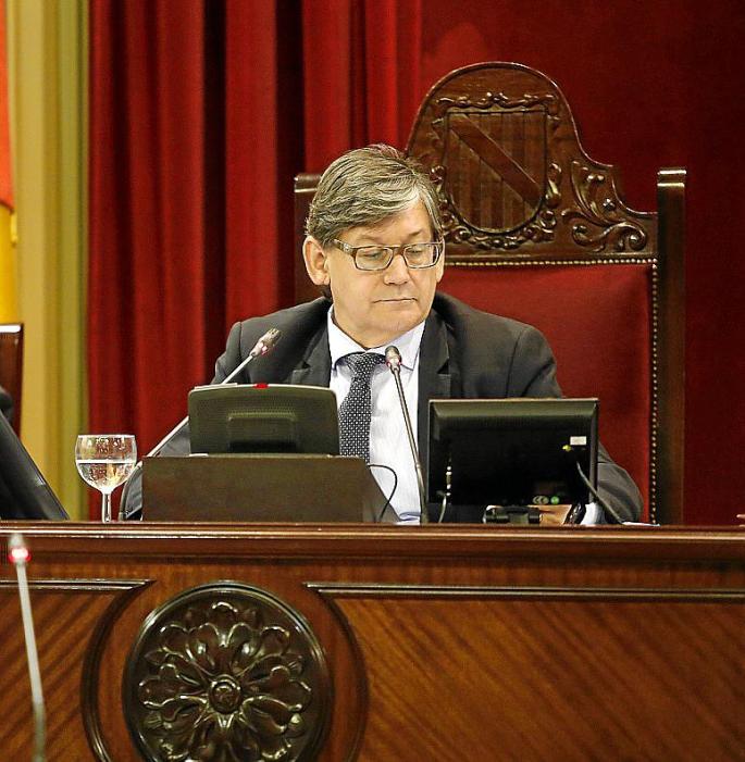 Vicenç Thomàs estuvo en la Mesa del Parlament