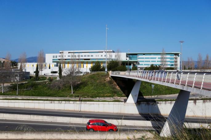 Trabajadores de Son Espases, en vigilancia activa tras el fallecimiento de una paciente con coronavirus