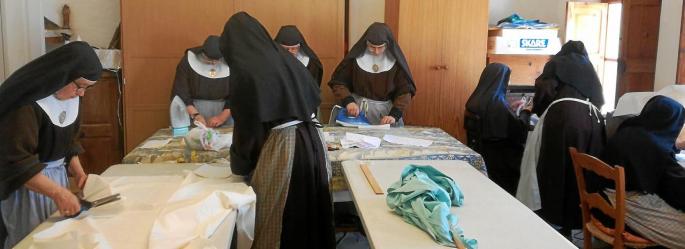 Las clarisas, a contrarreloj por una causa solidaria