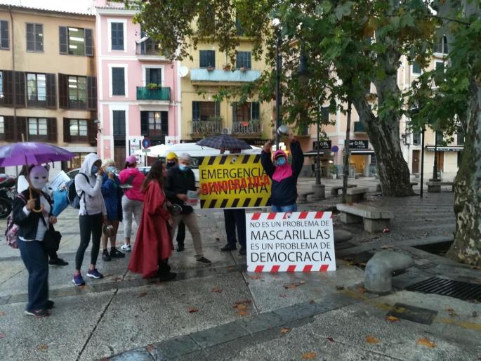 Imagen de los participantes en la protesta