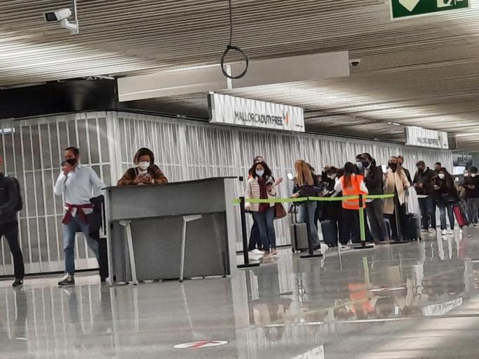 Baleares no exigirá a partir del domingo PCR a los turistas españoles vacunados