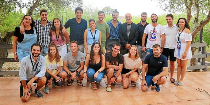 Los 'amengualistas' fijan las reglas del congreso sin contar con el otro bando