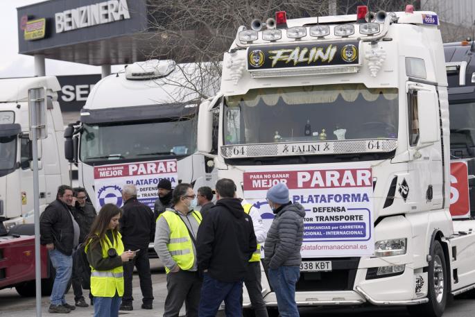La falta de suministros y la subida de costes energéticos llevan al límite a las empresas