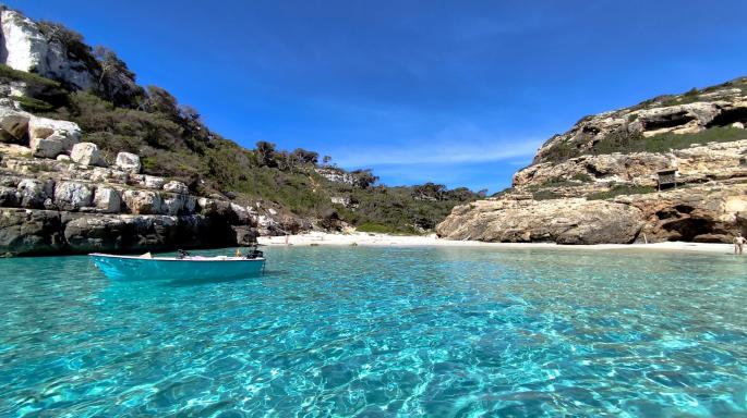 Hermosa imagen de Cala Màrmols