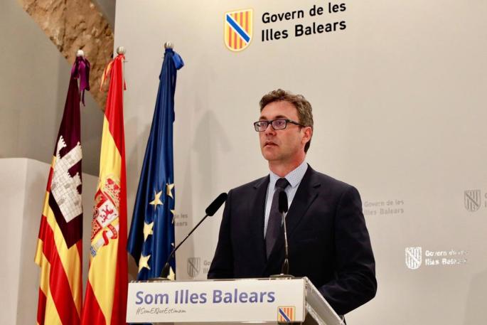 Baleares dice que no apuesta por el decrecimiento turístico pero que es la Mesa para el pacto quien concretará medidas