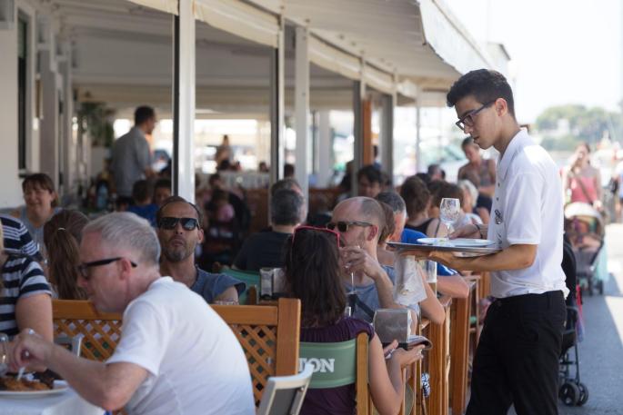 Los restauradores de Mallorca piden una cuenta por mesa: se acabó que cada uno pague lo suyo