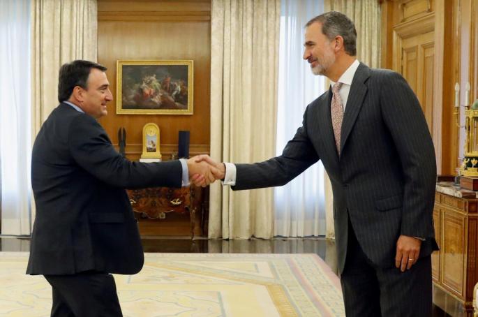 Felipe VI recibe a Aitor Esteban
